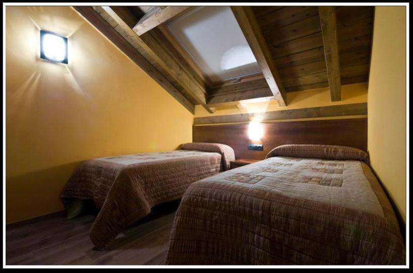 Hotel Roca Alp Exteriör bild