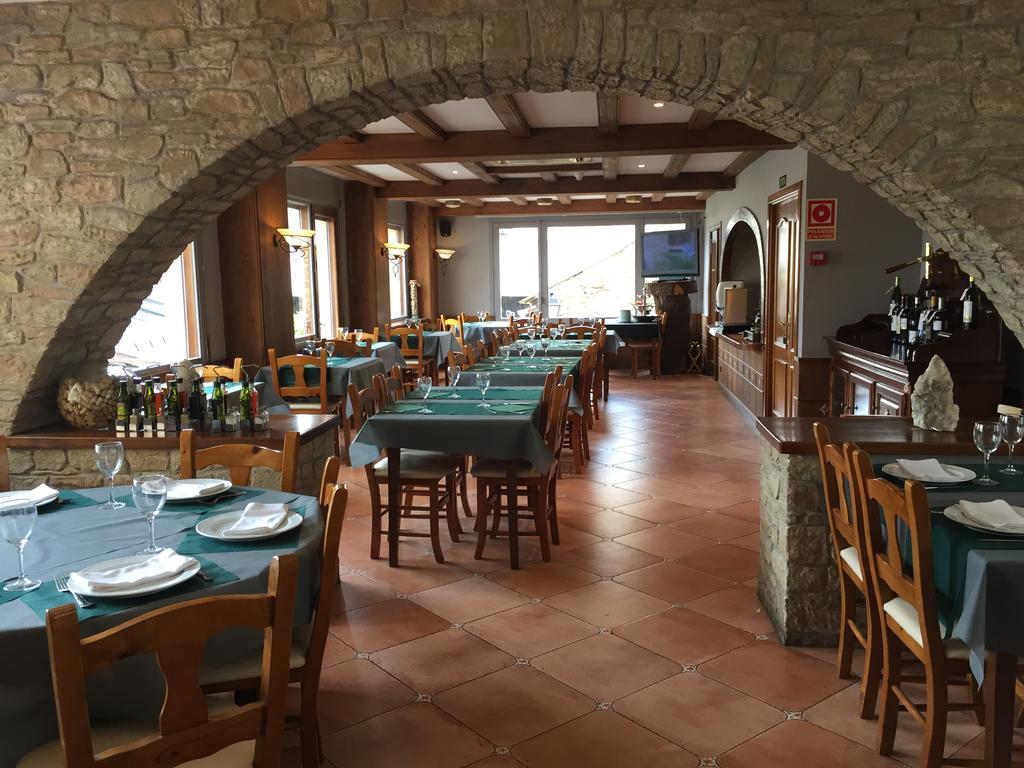 Hotel Roca Alp Exteriör bild